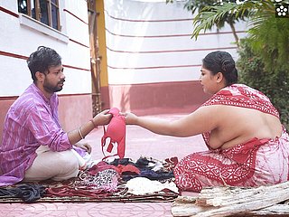 O vendedor de sutiã e calcinha desi e uma calcinha Bade Bade Dudhwali Gao Ki Chhori Ko Bra ke Badale Chod Diya Maje Lekar (Hindi Audio)
